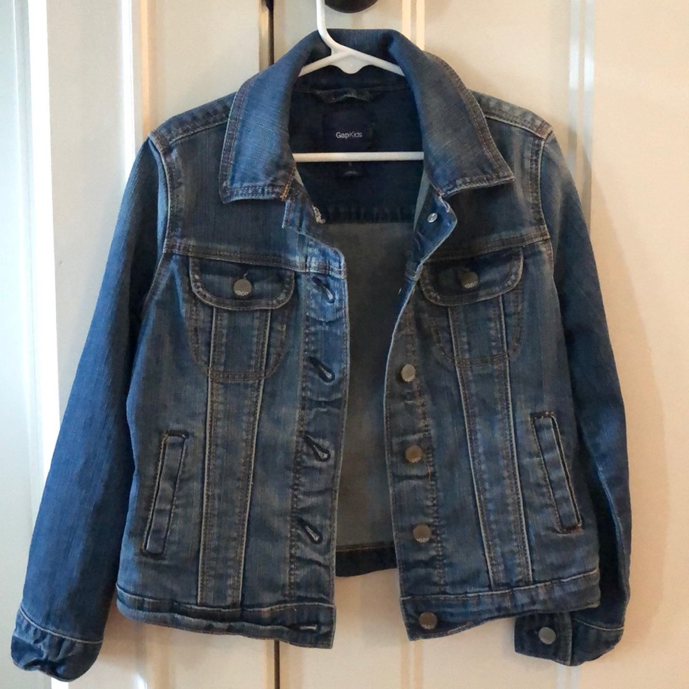 Gap kid’s Jean jacket size S small